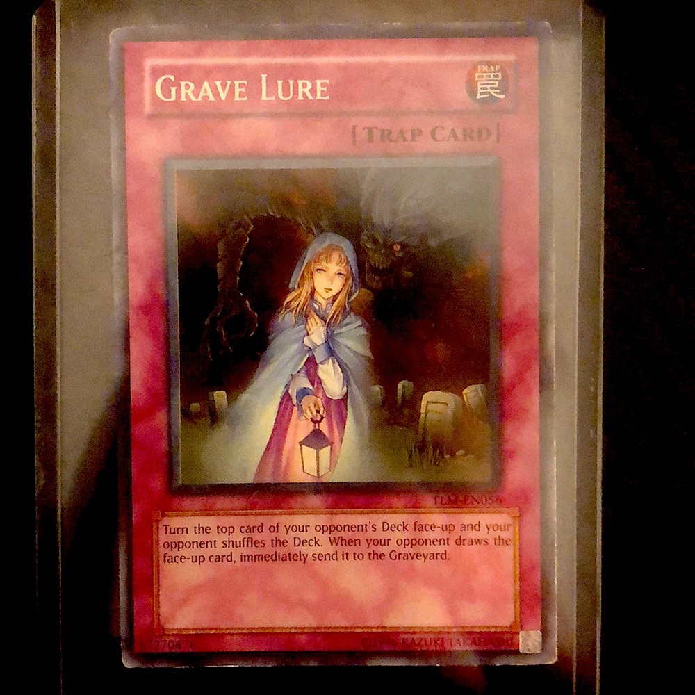 Pristine Grave Yard trap card Yu-Gi-Oh! Kept in plastic sleeve